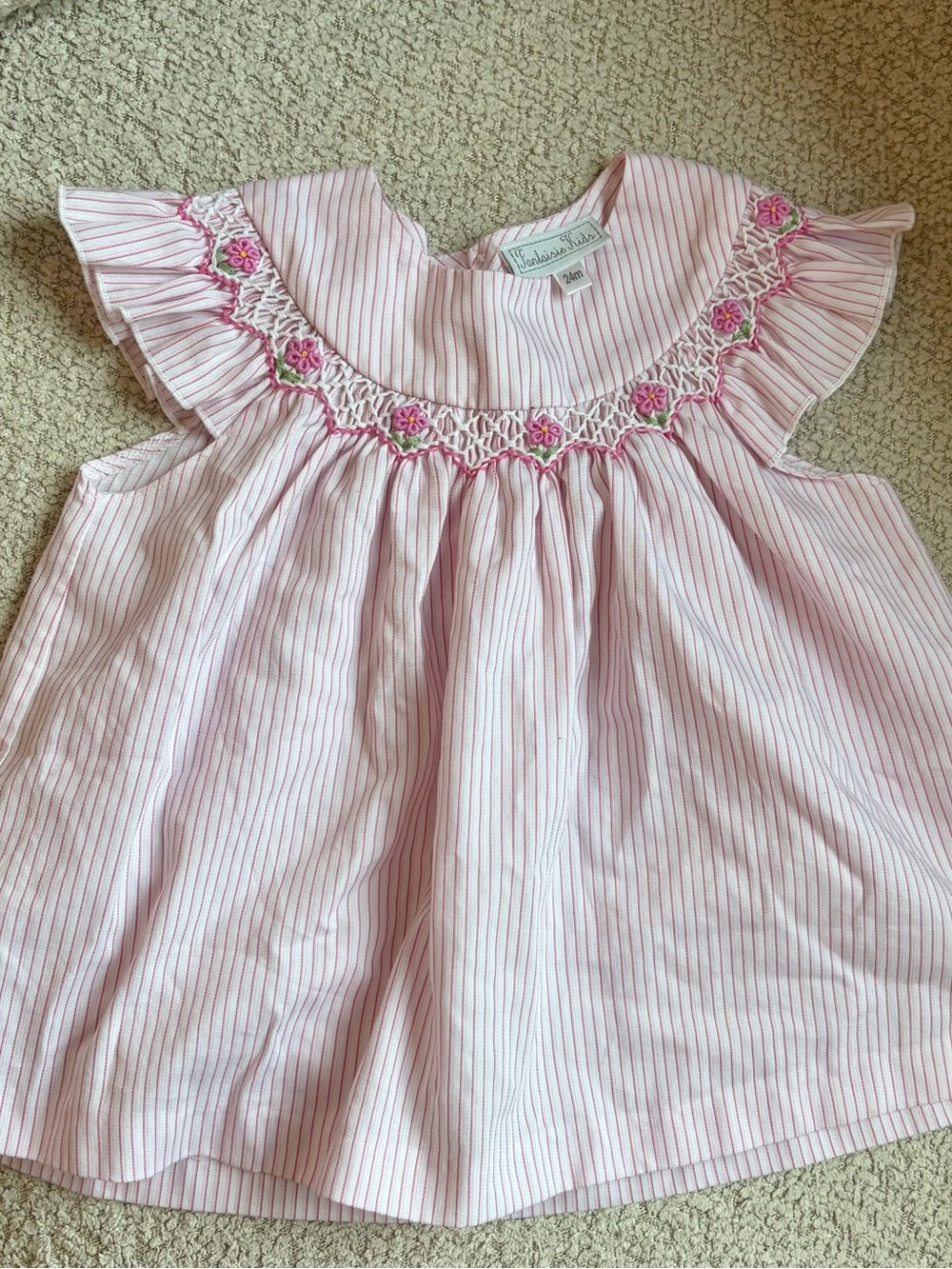 Little girls 24m flower Smocked Pink pinstripe Flutter Sleeve shirt